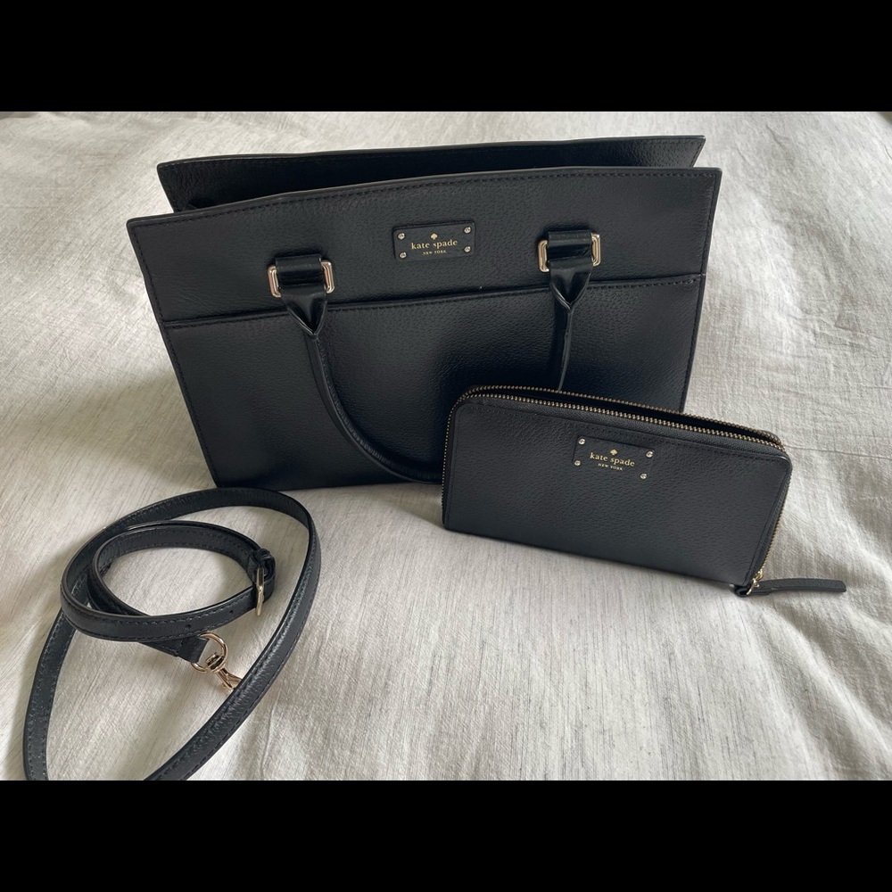 Kate Spade Purse/Crossbody and matching wallet.